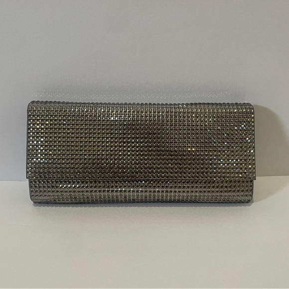 2 in 1: ALDO Silver Sequin Envelope Chain Clutch - Picture 3 of 3